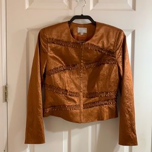 Long sleeve zipper jacket.